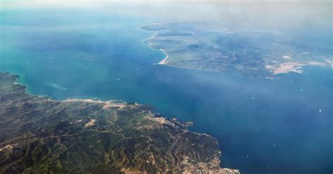 Navigating the Strait of Gibraltar Tides