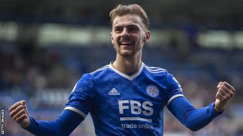 Kiernan Dewsbury-Hall signs new Leicester City deal until 2027 - BBC Sport