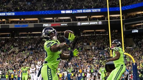 Chris Carson Highlights Through The Years