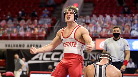 Live NC State wrestling updates from day two of the NCAA Championships