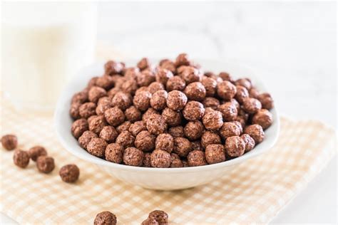 Premium Photo | Chocolate cereal bowl