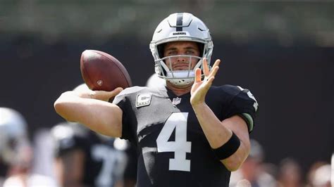 Raiders’ Derek Carr Labeled as NFL’s Most Accurate Deep Passer | Heavy.com