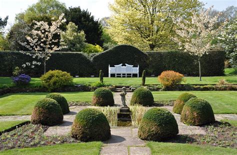 rambles with a camera: Arley Hall Gardens in April................. a lovely day