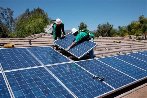 California Becomes First State to Require Solar Panels on New Homes