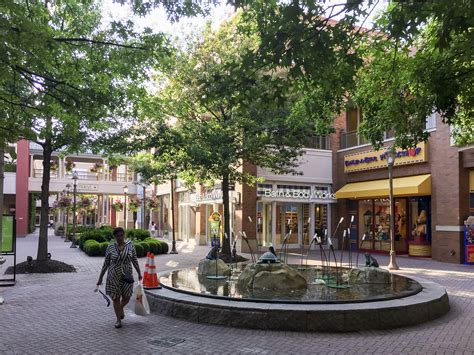 Short Pump Town Center — Rich Life in Richmond, Virginia