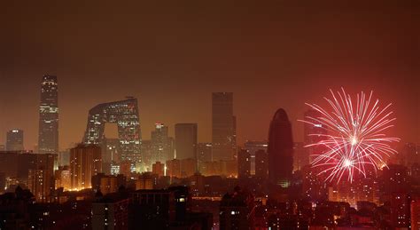 Polluted Beijing cuts down on Lunar New Year fireworks - CBS News