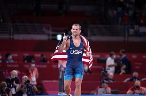 USA’s 2023 World Wrestling Champion Delivers Heart-Warming Gesture, Dedicates 3rd World ...