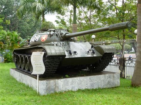 North Vietnamese T-54 tank used in the attack on the Presidential ...