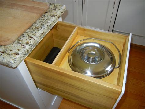 Even a built-in compost bin drawer | Kitchen compost bin, Kitchen remodel inspiration, Kitchen ...