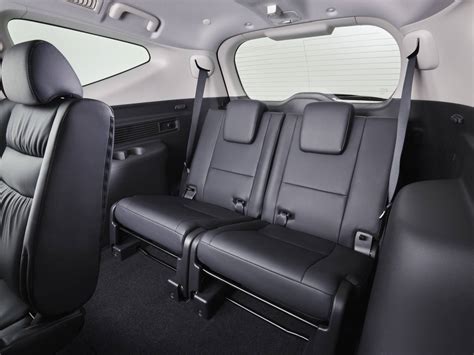 Mitsubishi Pajero Sport GLS & Exceed now standard with seven seats in ...