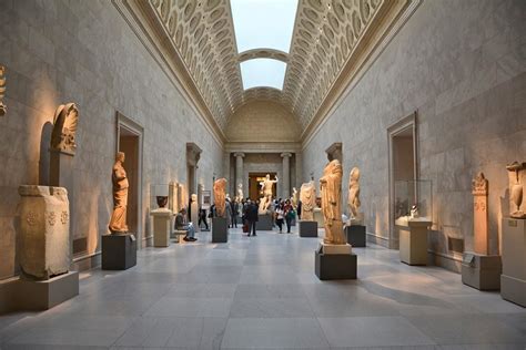 Metropolitan Museum of Art - Attractions | Royalton New York