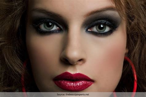 Dark Eye Makeup - The Dos And Don'ts