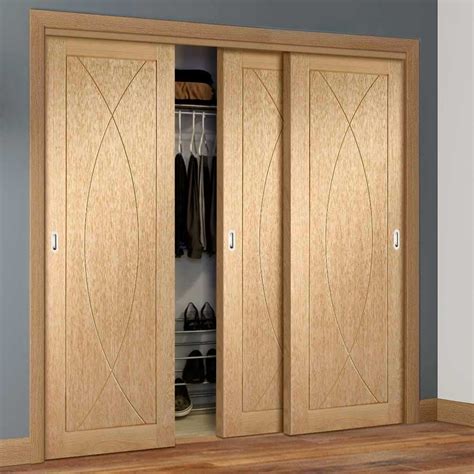 Three Sliding Maximal Wardrobe Doors & Frame Kit - Pesaro Oak Flush Door - Unfinished | Sliding ...