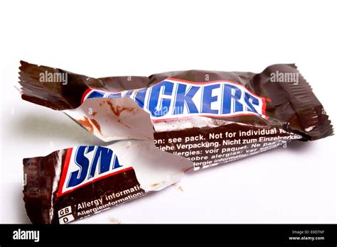 snickers chocolate bar in wrapper Stock Photo: 69146267 - Alamy