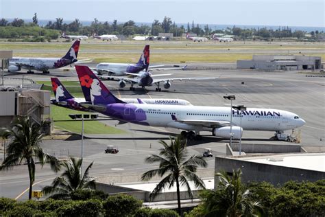 36 injured, some seriously, from heavy turbulence on Hawaiian Airlines ...