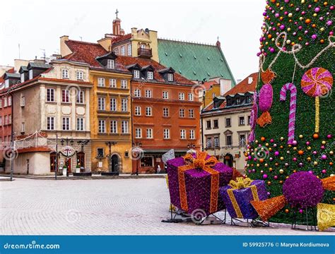 Old Town of Warsaw with Medieval Houses, Christmas Tree, Gifts. Stock ...