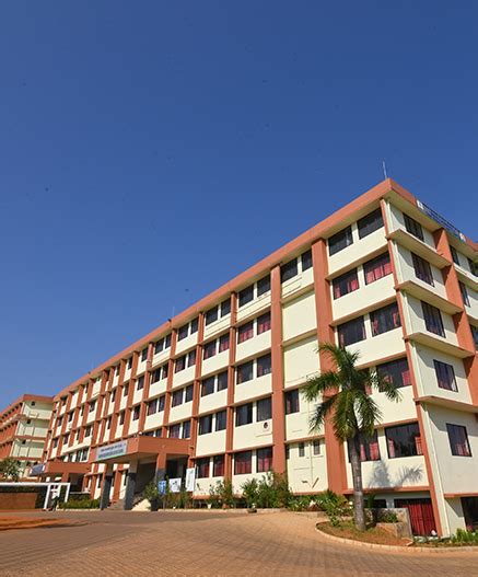 Yenepoya Ayurveda Medical College in Mangalore