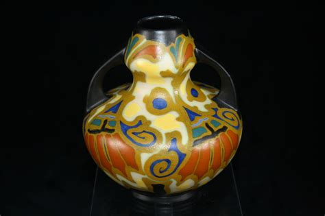 Kunstaardewerkfabriek Regina – Earthenware amphora vase - Catawiki