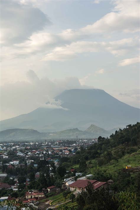 Rwanda- Land of a Thousand Hills | Flymeto