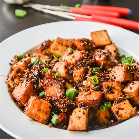 Spicy Garlic Tofu in 10 minutes – Relish The Bite