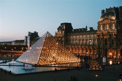 Paris City Tours | Louvre Museum | Private Guided Tours