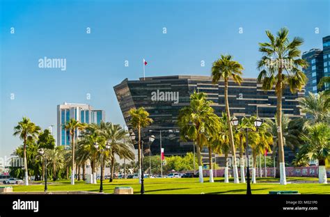 Corniche Promenade Park in Doha, Qatar Stock Photo - Alamy