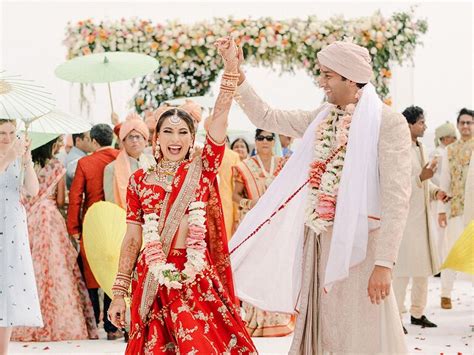 What to Expect at an Indian Wedding: Traditions & Customs