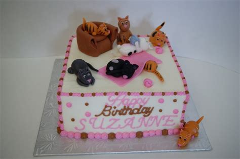 Crazy Cat Lady Cake - CakeCentral.com