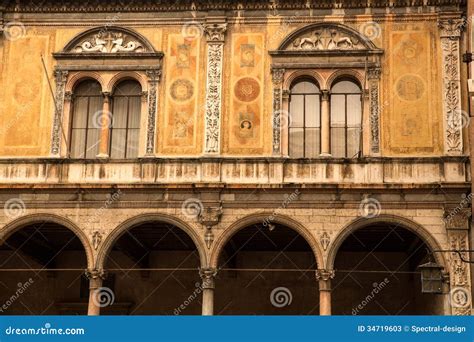 Historic Architecture in Verona Stock Image - Image of outdoor, building: 34719603