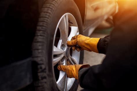 Tire Mounting and Balancing - Install Tires Correctly