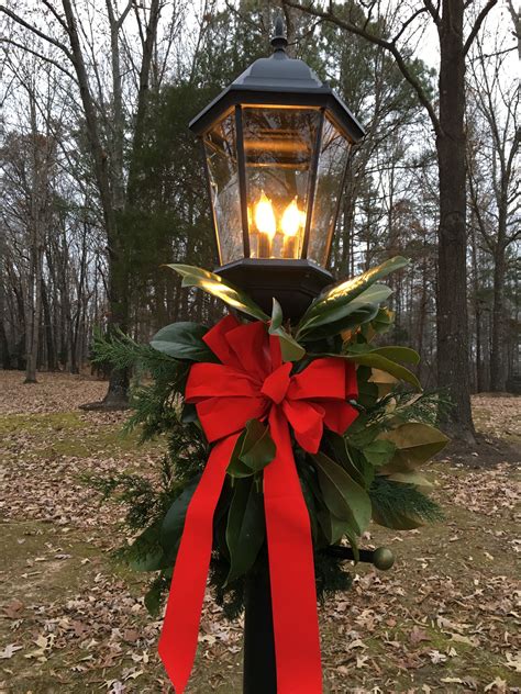 Pin by Rhonda Howell on Christmas | Christmas lamp post, Christmas lanterns, Christmas lamp