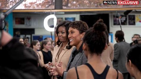 Michelle Obama surprises a dance class at her former high school and it ...