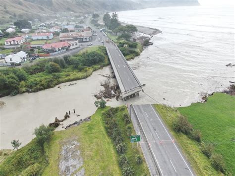 Tairāwhiti locals fed up with impact of constant storms | RNZ News