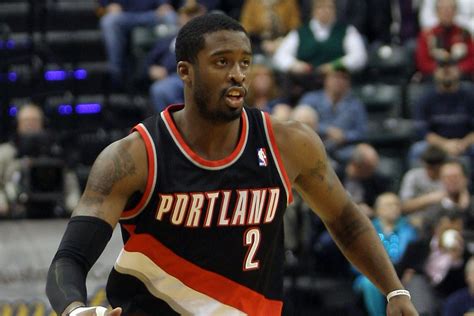 Wesley Matthews returns for Blazers, lasts 3 minutes - SBNation.com