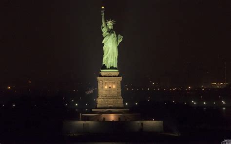 Statue of Liberty at Night Wallpapers - Top Free Statue of Liberty at ...