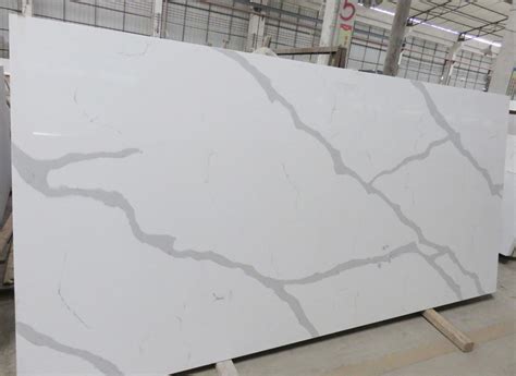 Calacatta White Classic Quartz Slabs - Artificial Quartz Stone Slabs | Quartz-Slab.com