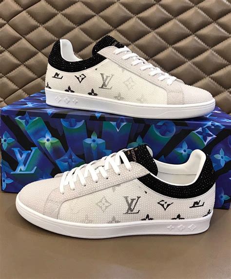 Louis Vuitton Men's Luxembourg Sneaker White - AlimorLuxury