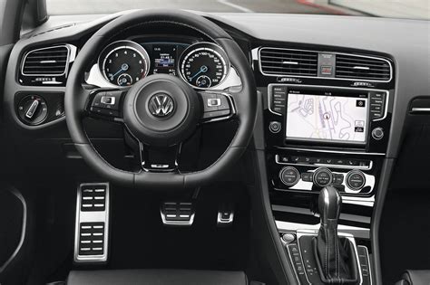 Volkswagen Golf R MK7 - AutoTribute