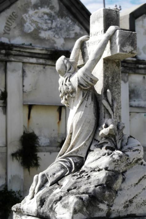 Lafayette Cemetery #2, New Orleans Cemetery Angels, Cemetery Statues ...