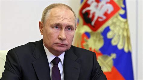 Vladimir Putin When Cornered Is More Dangerous Than Ever - The New York ...