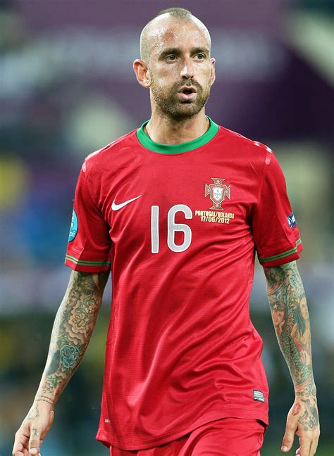 THE STARS OF SPORTS PLAYERS: Raul Meireles Wallpaper and Info