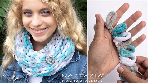 How to Make an Infinity Loop Yarn Scarf - Naztazia