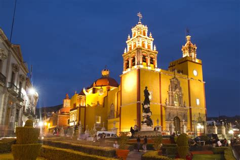 the iconic yellow church in guanajuato, mexico | AMEXBIO