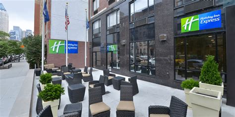 Holiday Inn Express Manhattan Midtown West - M&R Hotel Management