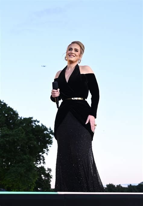 Adele Sports Glamorous Black Dress For First Concert In Five Years