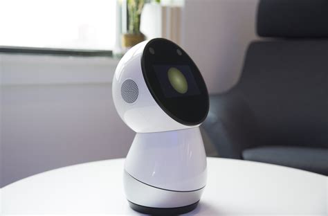 Jibo robot review: Lifelike, adorable, unfinished | Mashable