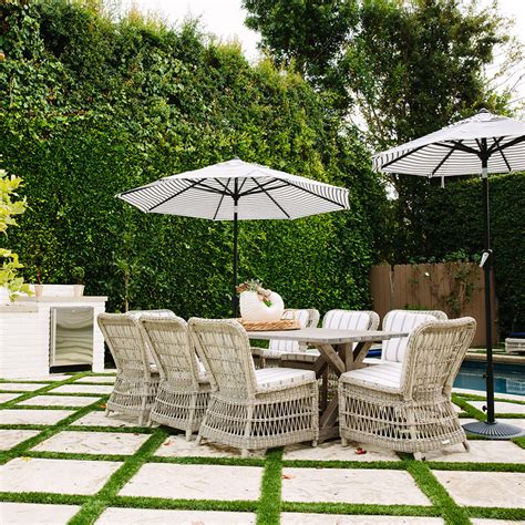 Landscape Design: Stunning Ideas for Synthetic Grass