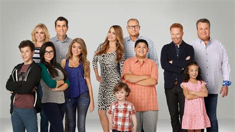 Modern Family, Season 11 wiki, synopsis, reviews - Movies Rankings!