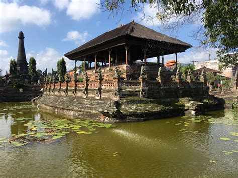 The Incredible Klungkung Palace and Kertha Gosa Pavilion | Look at our World