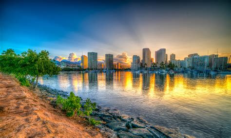 Honolulu Skyline Wallpaper